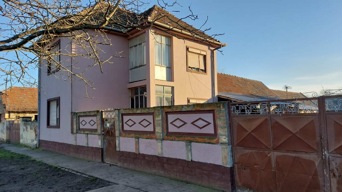 Kuća u Botošu k_1737