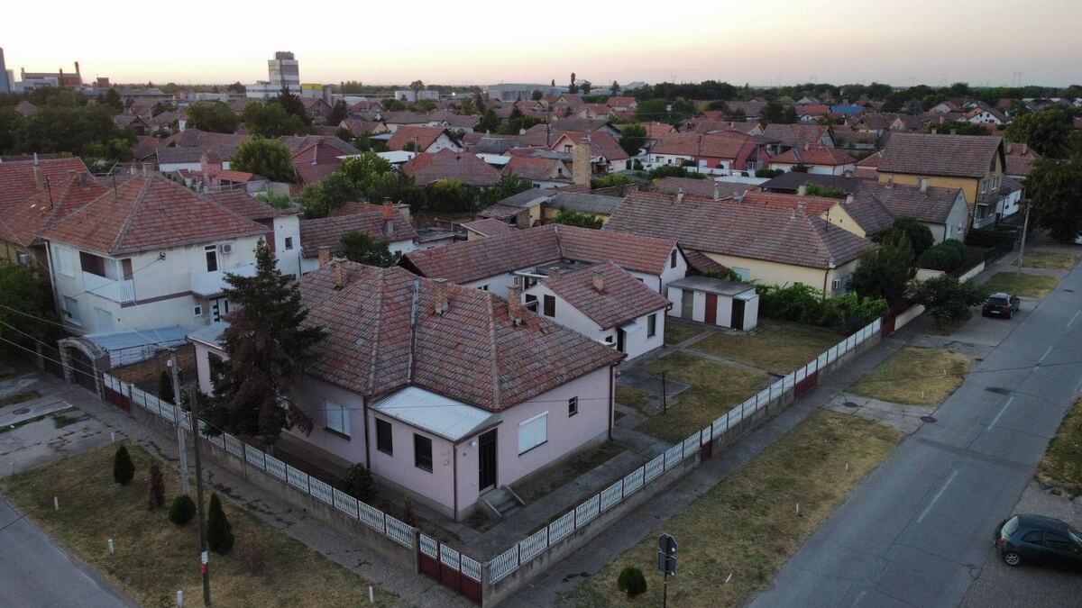 Dve kuće na Zelenom Polju k_2006