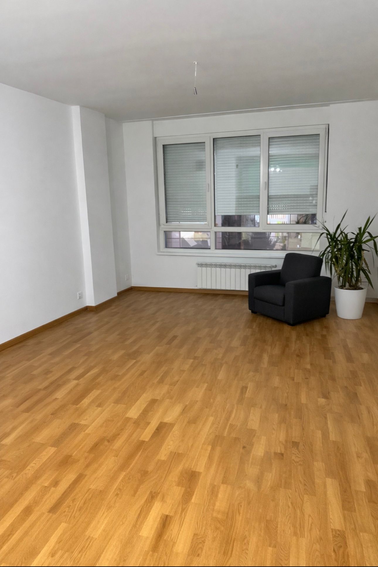 Trosoban stan u novogradnji na Lesnini s_1159