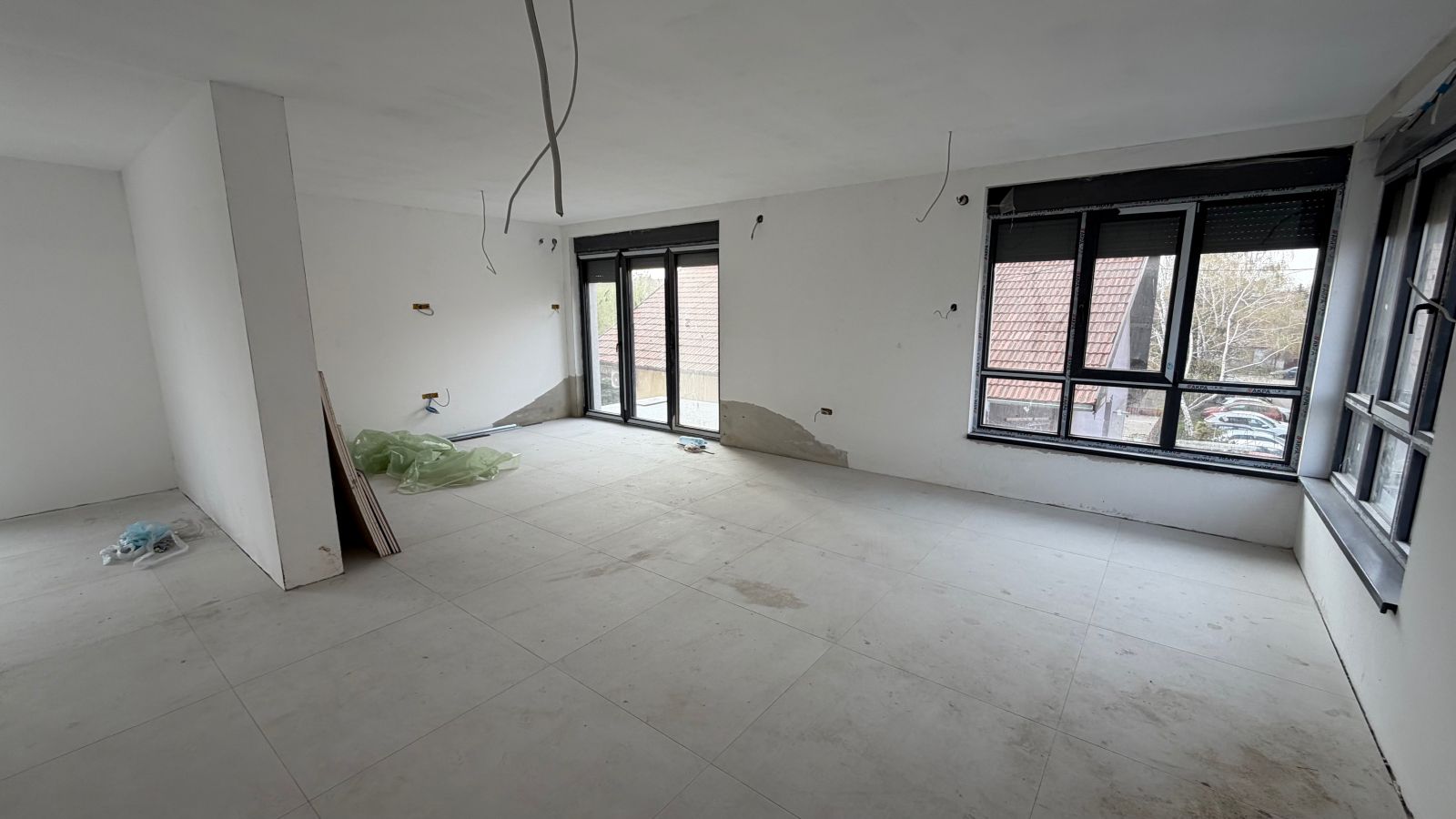 Trosoban stan u novogradnji 4. juli s_1167