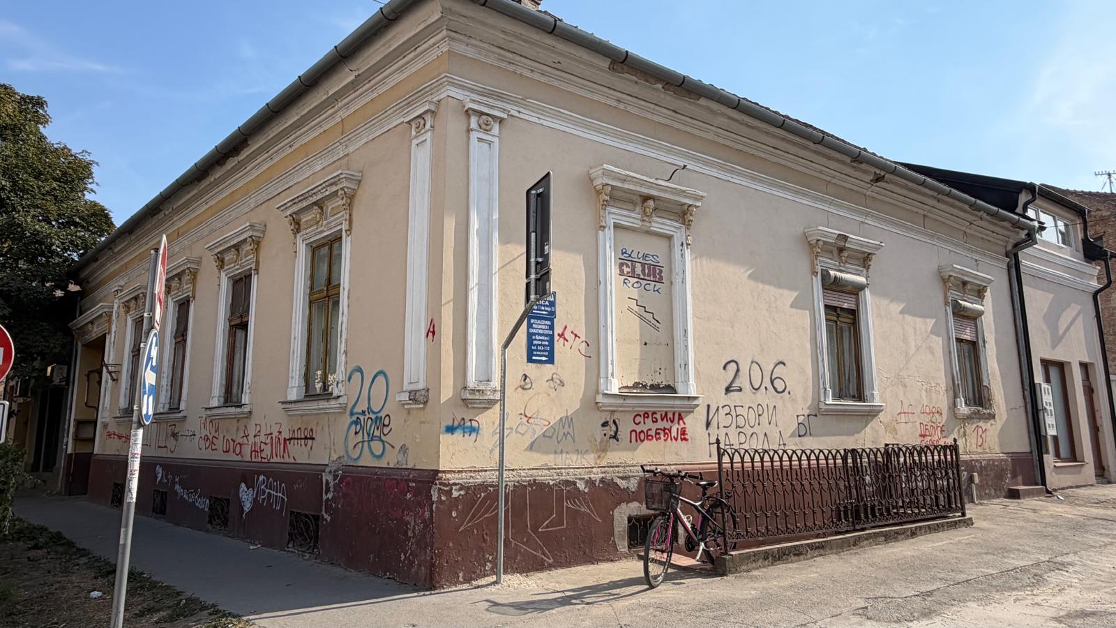Lokal u centru grada l_201